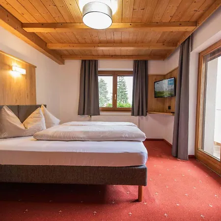 Haus Steinbock Bed and breakfast 3*