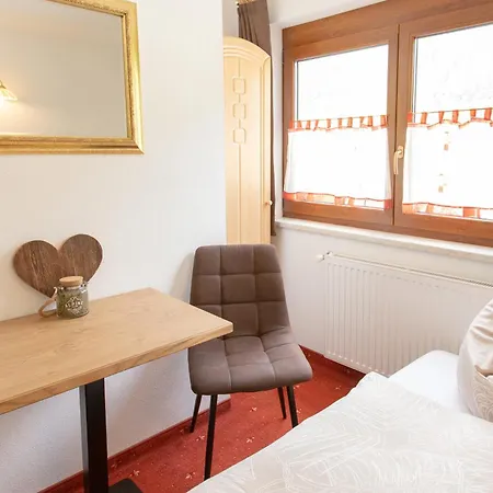 Haus Steinbock Bed and Breakfast 3*