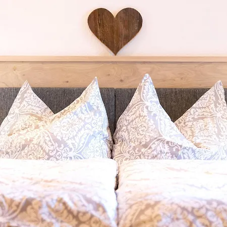 Haus Steinbock نيوستيف ام ستوبيتا