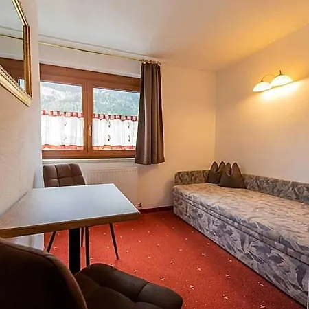 Haus Steinbock Bed and Breakfast 3*