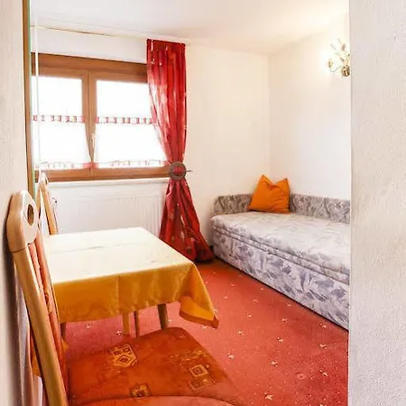 Haus Steinbock فندق مبيت وإفطار 3*