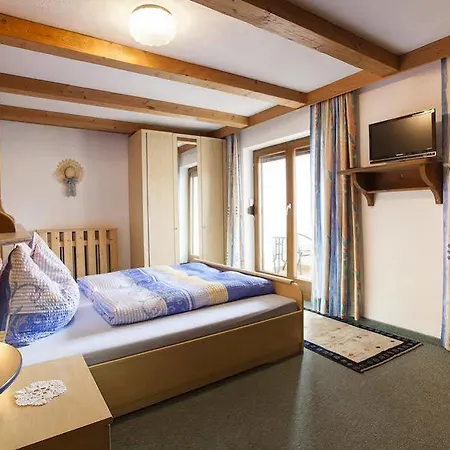 Haus Steinbock Bed and Breakfast Neustift im Stubaital