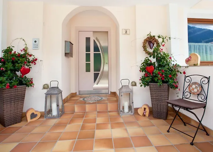 Haus Steinbock 住宿加早餐酒店 施图拜河谷新施蒂夫特