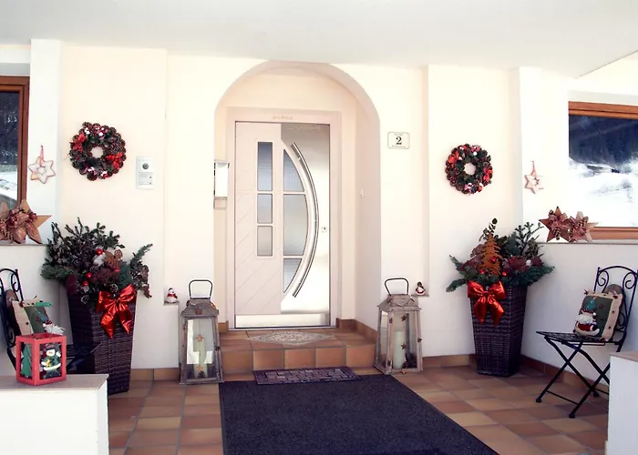 Haus Steinbock 住宿加早餐酒店